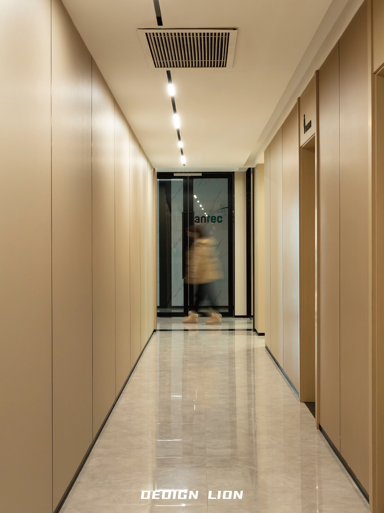 Panda Plaza Office Interior View 5